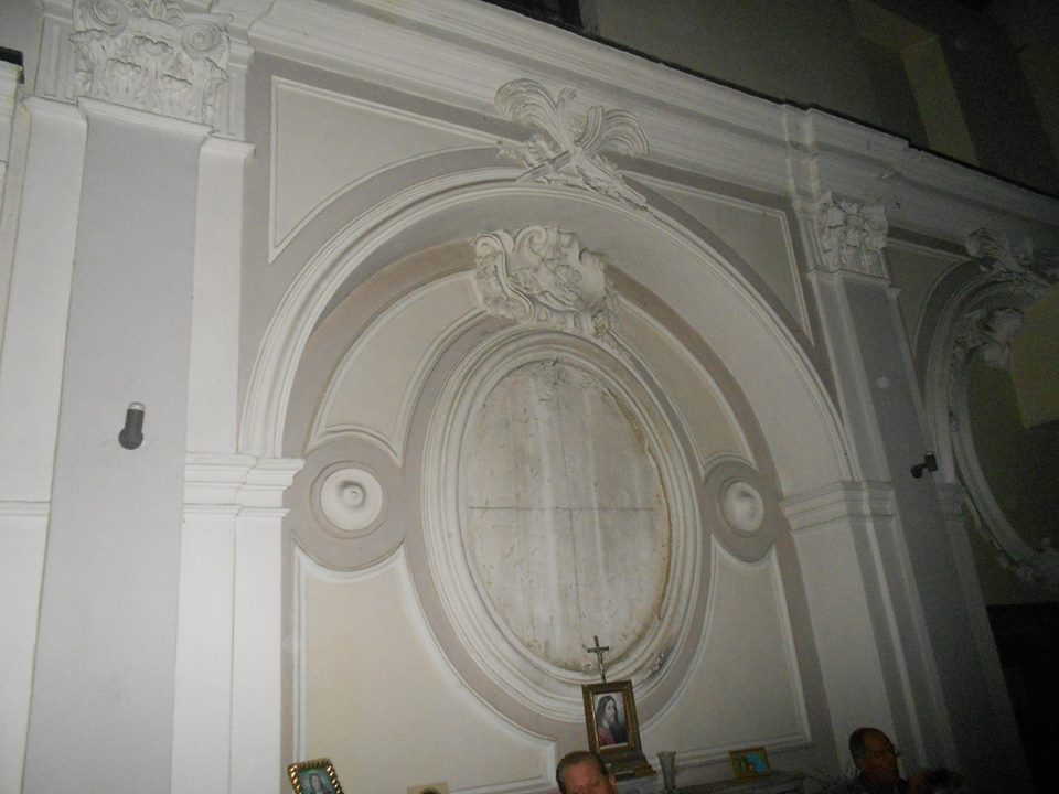 altare laterale